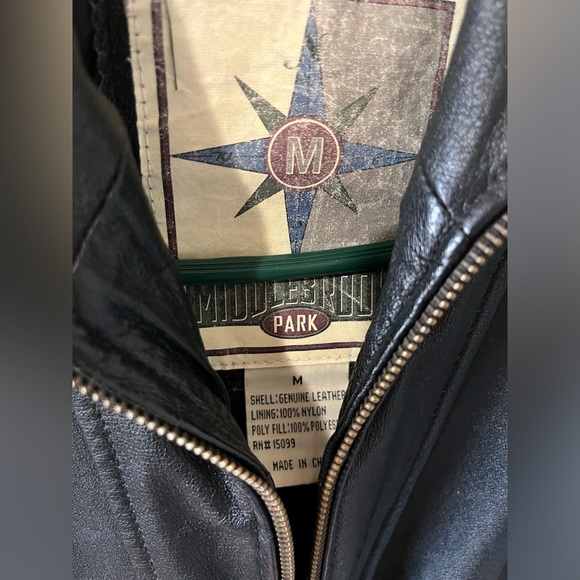 Middlebrook Genuine Leather jacket. Black. Sz Medium - Picture 3 of 4